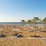 Charming Flat With A Big Terrace * Bibione