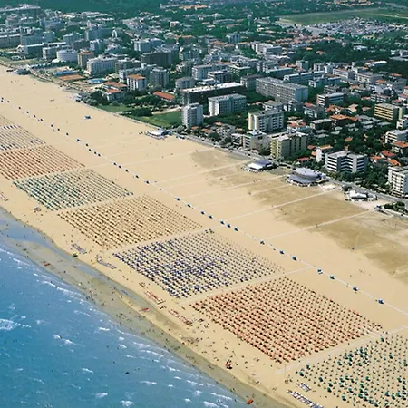 Charming Flat With A Big Terrace Bibione