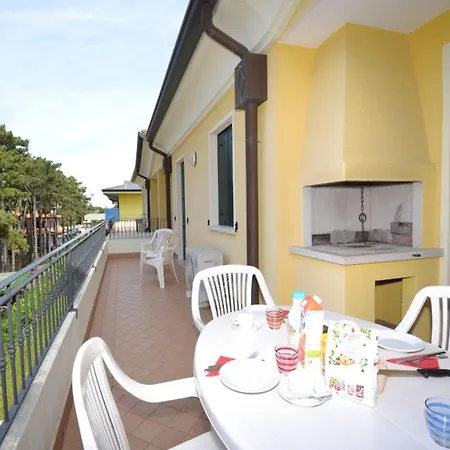 Charming Flat With A Big Terrace 아파트 *